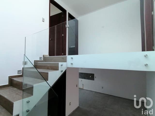 !Estrena esta exclusiva casa con diseño y acabados de lujo al Sur de Pachuca!