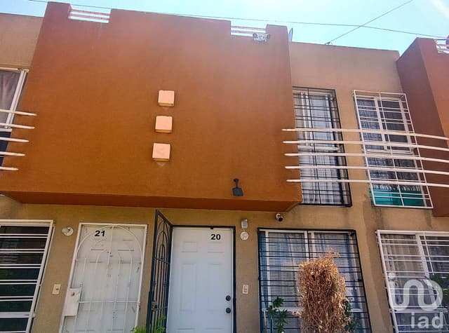 Casa semiamueblada en renta héroes Ozumbilla