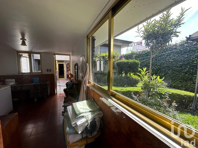 CASA EN VENTA AMPLIA Y CON HERMOSO JARDIN ZONA SAN FELIPE HUEYOTLIPAN