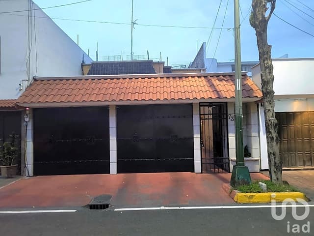 Casa Calzada de las Brujas