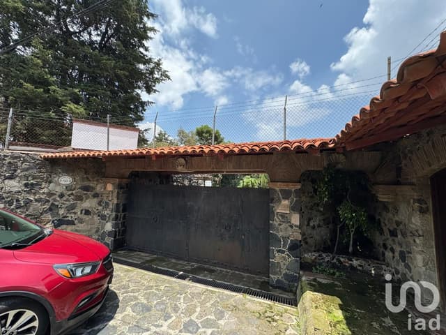 CARRETERA FEDERAL A CUERNAVACA XICALCO casa en venta grande