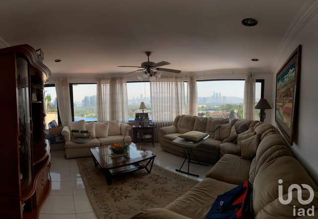 Castillo para remodelar en San Pedro Garza García