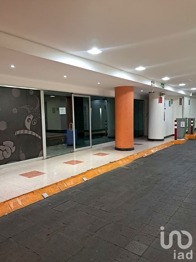 Se Renta Local Comercial en Benito Juárez.