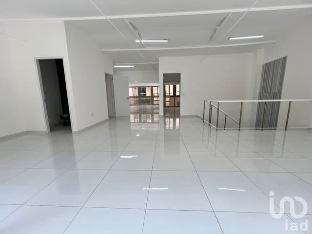 Se renta local comercial en Benito Juarez.