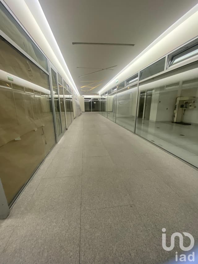 Se renta local comercial en insurgentes sur Benito Juárez.