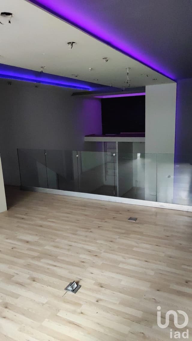 Renta de local comercial en insurgentes sur.