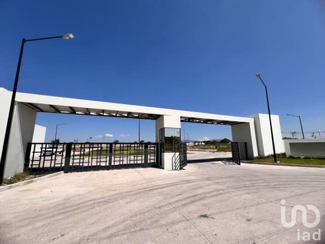 Residencial en venta, Ciudad Industrial, Con vigilancia y terraza cerca de Gamesa, Sabritas y Pepsi