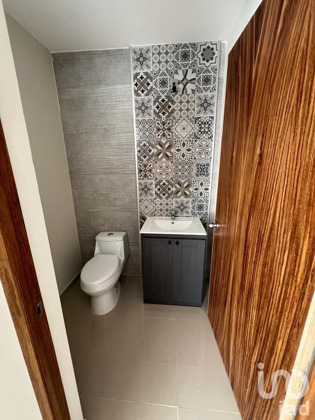 Casa en Maderas Residencial, Celaya 3 hab, alberca y terraza por camino San José de Guanajuato