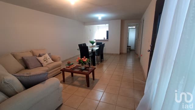 Casa en venta en Jardines del Malecón, de una planta cerca de 3 guerras, punta arena Uni Celaya