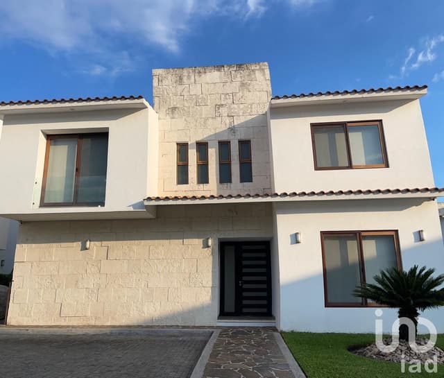 Se vende casa en Paraiso Country Club, a 15 minutos de Cuernavaca,Morelos