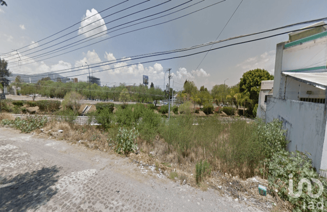 Terreno en VENTA, Vista Hermosa, QUERETARO a unos metros de Bernardo Quintana. Ideal Oficina/Negocio