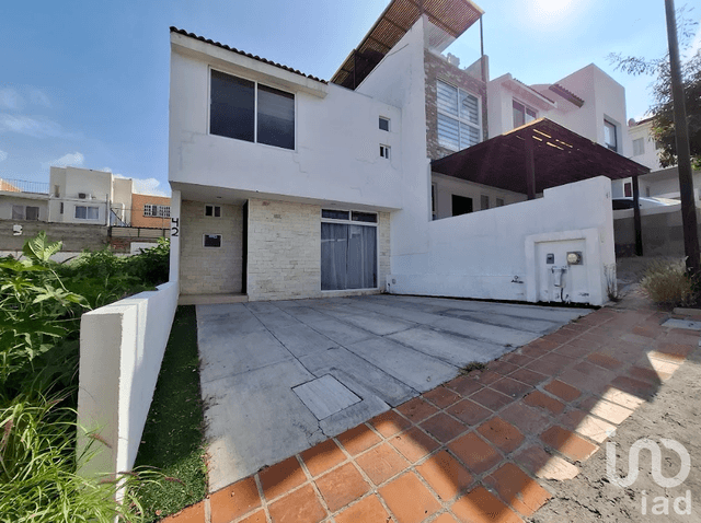 Casa en VENTA, San Rafael, P.Schoenstatt, Corregidora, Querétaro – Condominio con Alberca y Gimnasio