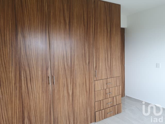 Casa en VENTA, Zakia (Condominio Nayenh) El Marques, Queretaro. Con Estudio, Casa Club, Gimnasio