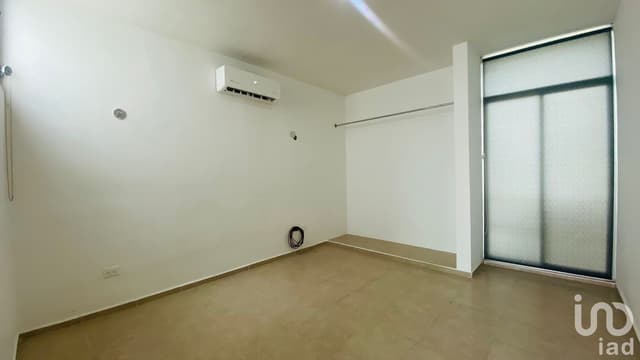 CASA en RENTA a 5 min de Chedraui en Cd, Caucel.