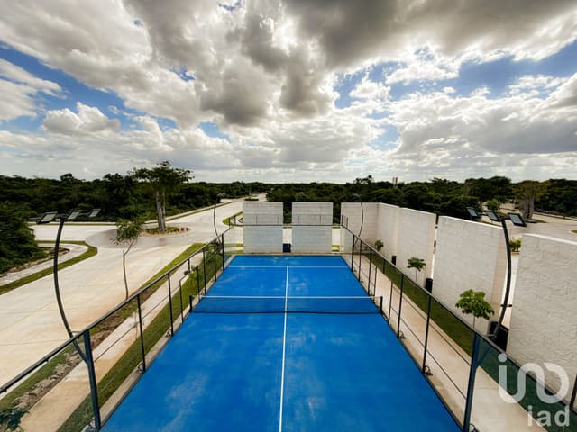 Terreno en Venta en ANTIGUA Residencial, Merida, Yuc.– Frente a Casa Club