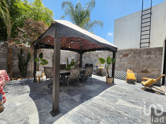 Av. Cumbres de Juriquilla 1047 Condominio Monte Everest casa 107, Cumbres de Juriquilla, Querétaro