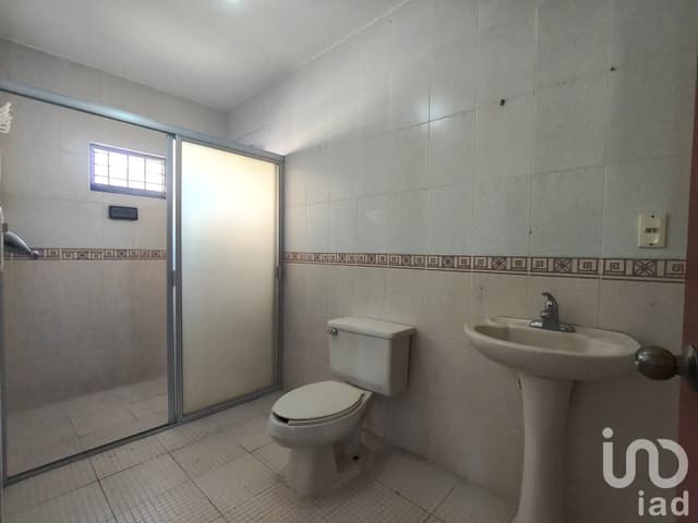 Casa en Venta en esquina en Real Bugambilias, Villa de Álvarez, Colima