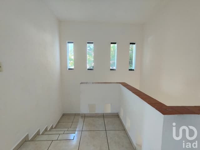 Casa en Venta en esquina en Real Bugambilias, Villa de Álvarez, Colima