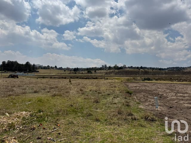 Terreno en Venta Almoloya de Juárez en privada exclusiva, ubicado frente al parque en esquina