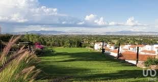 TERRENO en VENTA ubicado en Club de Golf Balvanera – Junto al Fairway