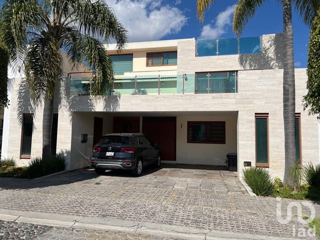 Residencia en Cluster 333, Lomas de Angelopolis 1