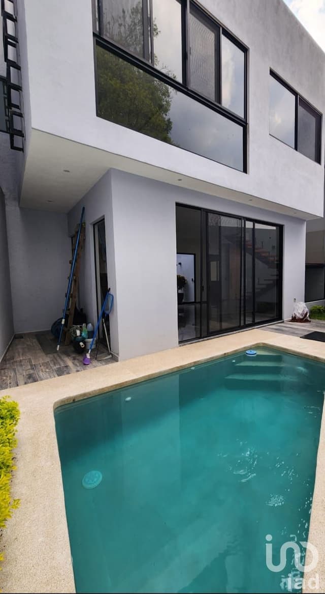 Venta de Casa en Avila Camacho, Cuernavaca, Morelos.