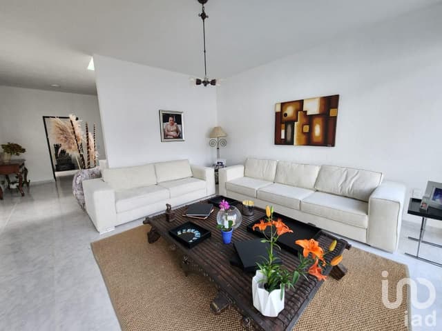 Venta de Casa en Lomas Atzingo, Cuernavaca, Morelos.