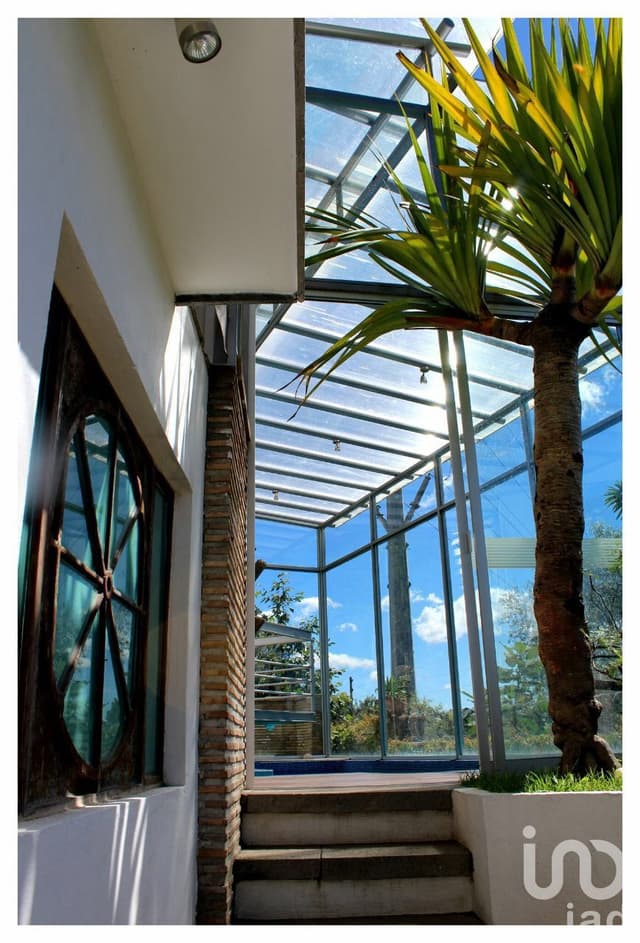 Casa con Alberca, Terraza y Asador en Zona Exclusiva de Lomas de Angelópolis