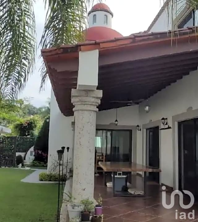 CASA,EN VENTA CON RECAMARA EN PLANTA BAJA, LOMAS DE JIUTEPEC, MORELOS.