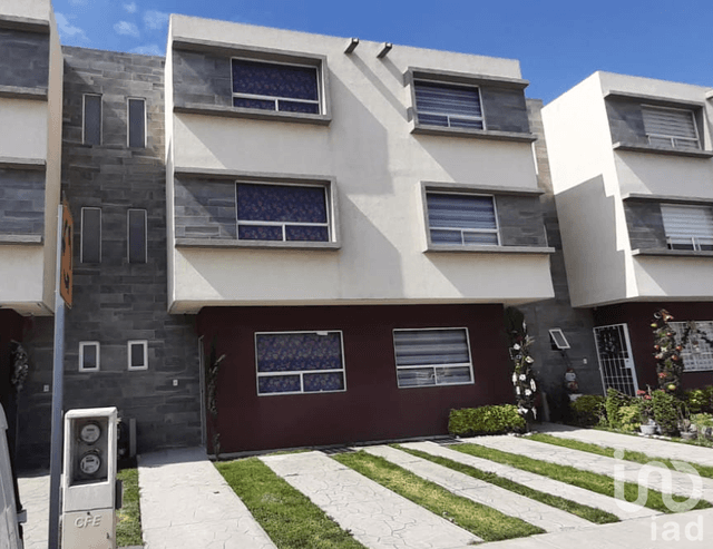 Casa en Venta en Hacienda Jazmin, Col. Villas Xaltipa, Cuautitlán, Estado de México
