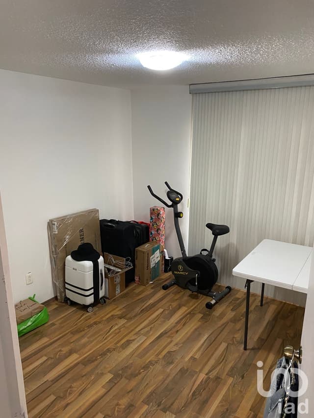 Departamento de 3 recamaras 2 banos y garage electrico Colonia Roma Sur con excelente ubicacion