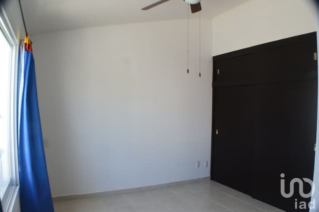 Casa en Residencial Puerta de Piedra 3 recamaras 2 1/2 banos - alberca jardines gimnasio seguridad