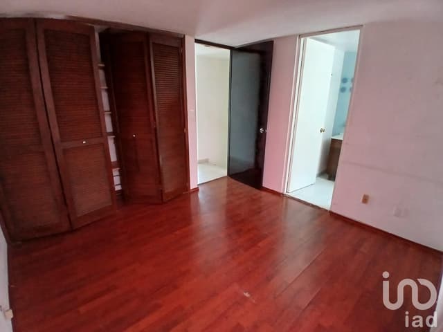 Departamento en venta. Ofrezca. Dos pisos. 3 recamaras 2 baños. Tlalpan, Ciudad de México