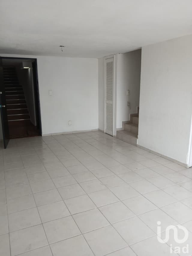 Departamento en venta. Ofrezca. Dos pisos. 3 recamaras 2 baños. Tlalpan, Ciudad de México