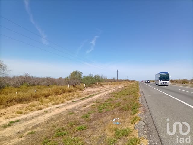 TERRENO SOBRE CARRETERA TRANSPENINSULAR LA PAZ - LOS CABOS EL CARRIZAL