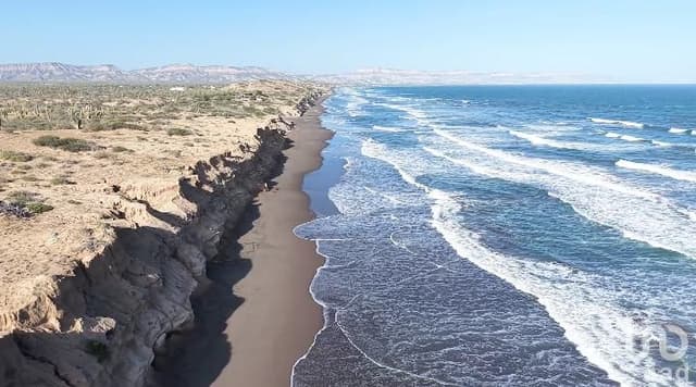 Terreno frente a playa El Quelele, La Paz, B.C.S.