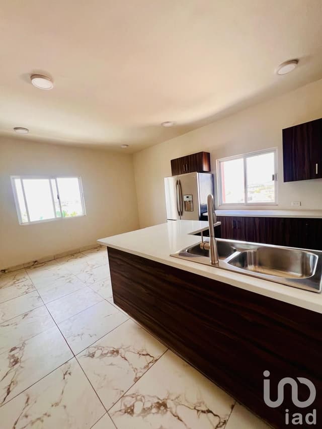 SE RENTAN DEPARTAMENTOS EN AV 16 DE SEPTIEMBRE UBICACION CENTRICA