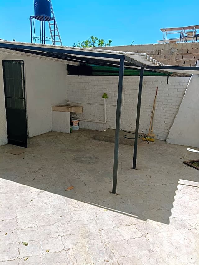 CASA EN VENTA EN OBLATOS 3 RECAMARAS