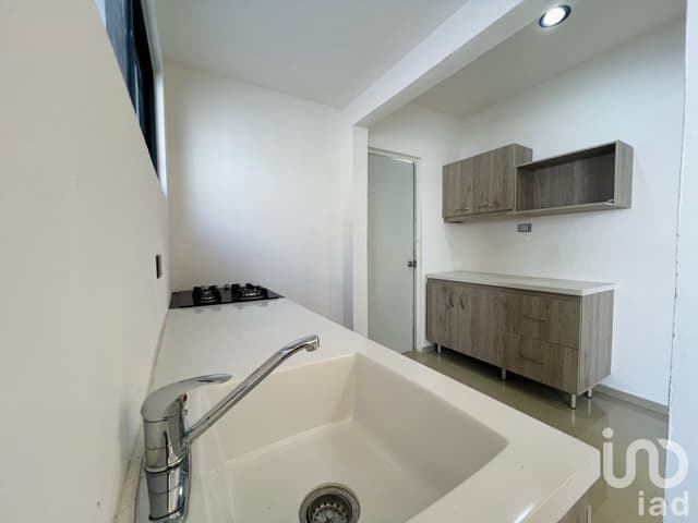 CASA EN VENTA EN CIUDAD CAUCEL REMODELADA