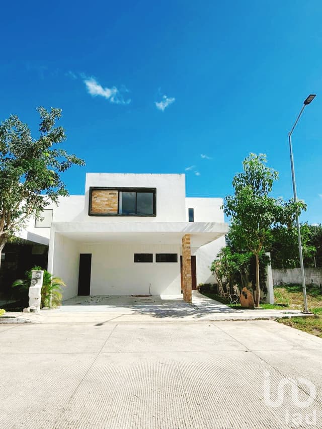 CASA EN VENTA EN CHOLUL