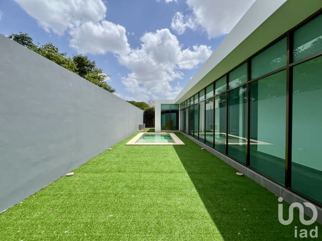 CASA EN VENTA EN PRIVADA ARBOREA CONKAL