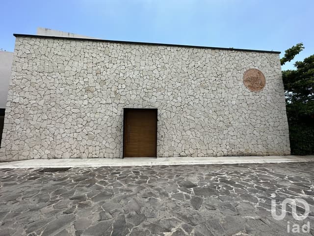 C ASA EN RENTA PRIVADA NUUKAN MODELO COATI UBICADA EN CHOLUL