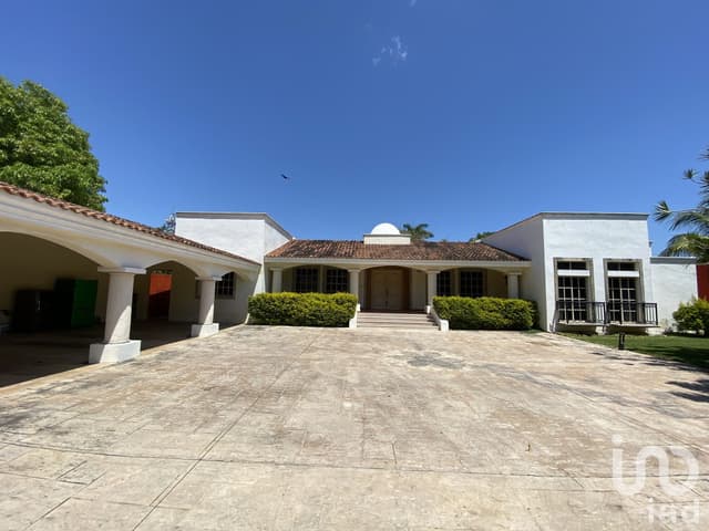 CASA EN VENTA CON 1,510 M2 DE TERRENO, EN SANTA SANTA RITA CHOLUL.