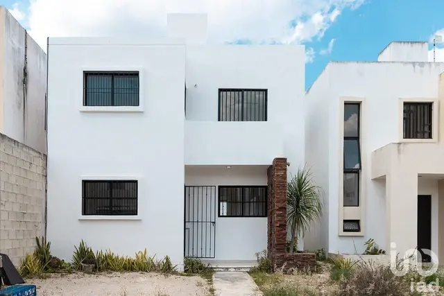 CASA EN VENTA DE 2 HABITACIONES EN GRAN SAN PEDRO CHOLUL