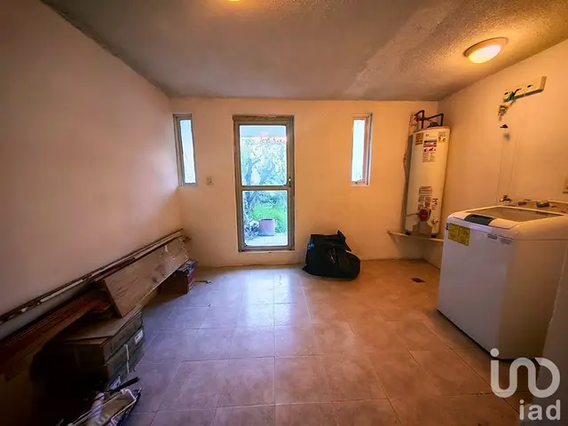 Casa en renta en CD. Brisas, amplia de 4 recamaras, jardín, desnivel.