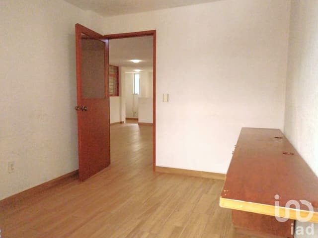 Oficina en Renta en la Condesa con amplios espacios y luz natural