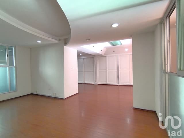 Oficina en Renta en la colonia Juárez a una cuadra de la Diana en Reforma