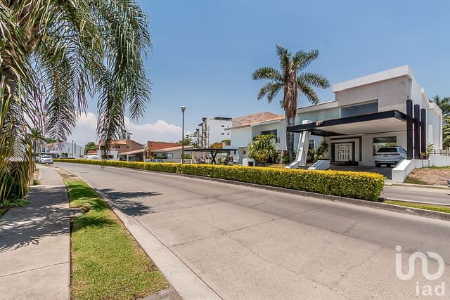 Residencia contemporánea en el Paraiso Country Club Cuernavaca