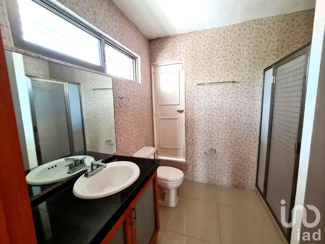 OFICINA EN RENTA, AMUEBLADA. SM 30