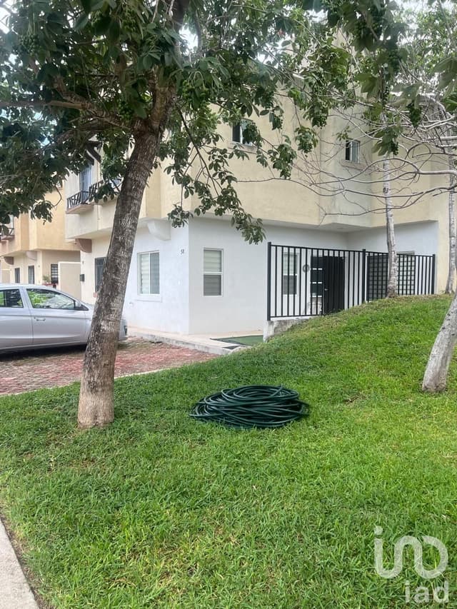 Casa Frente Alberca Resdencial Catania / Incluye Mantenimiento